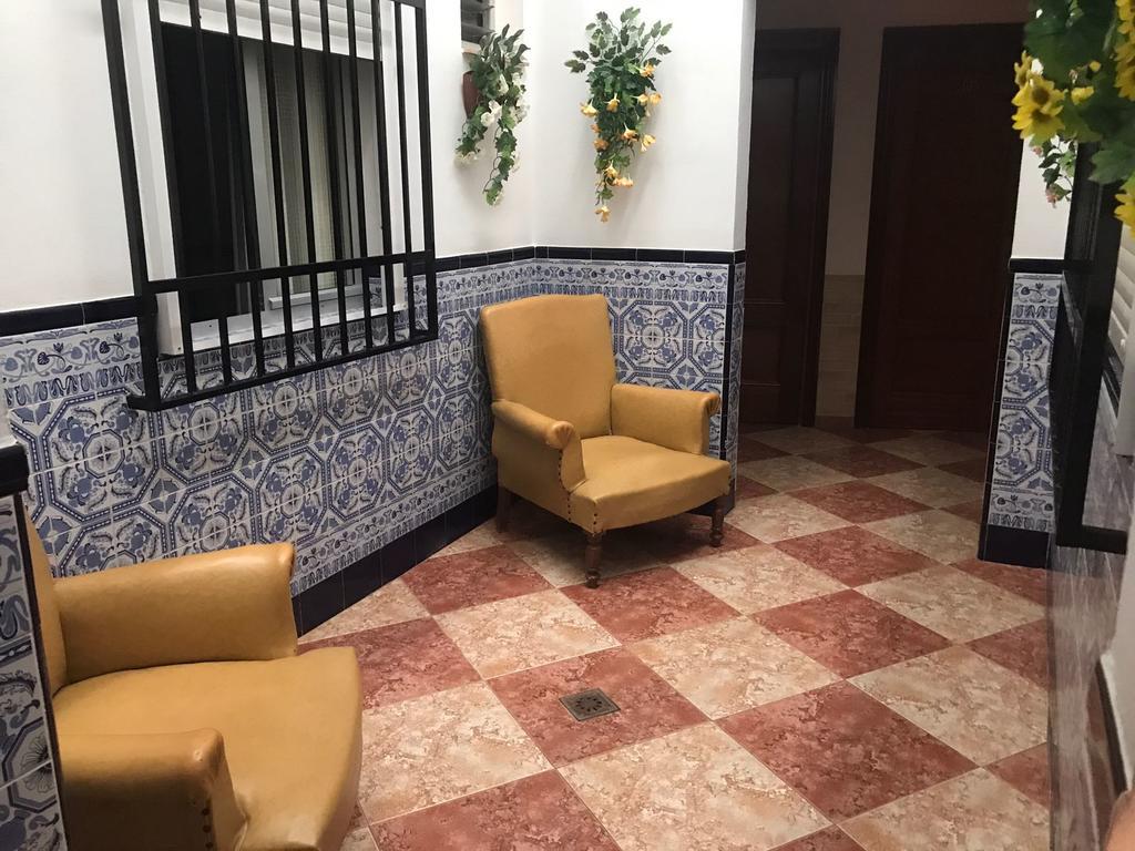 Hostal Bar San Pedro Mairena De Alcor Esterno foto